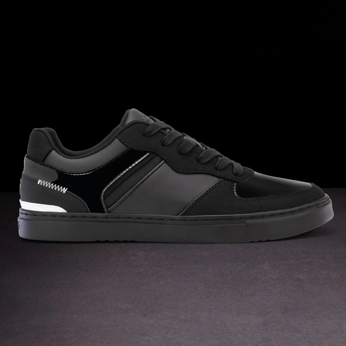 FUEGO Sneakers - Derek Hough black
